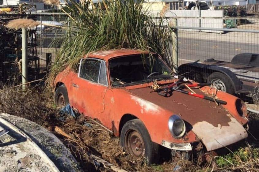 Porsche 912 rusty: restauro estremo o recupero dei pezzi sani?